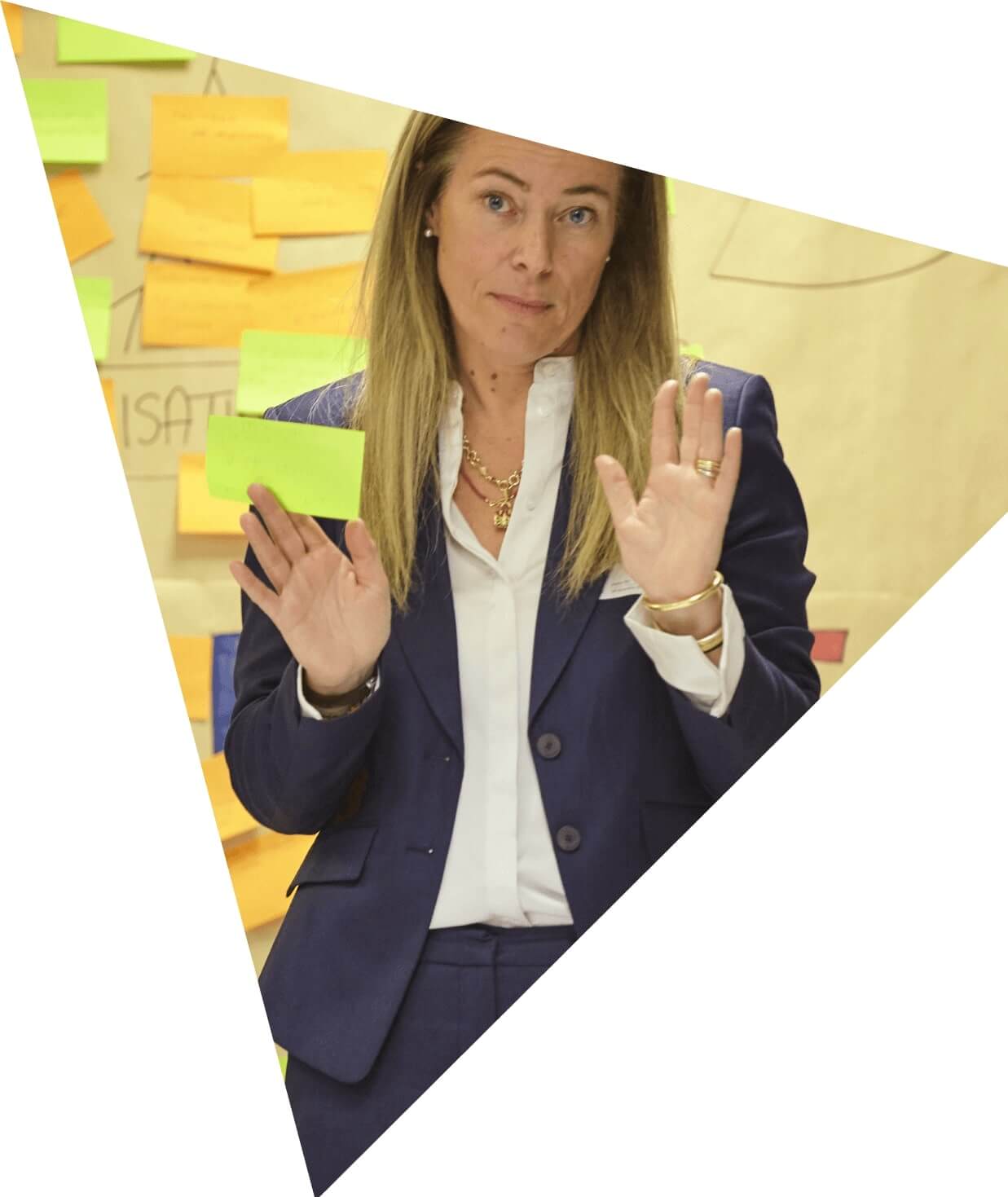 https://peo-plestrategie.com/wp-content/uploads/2025/05/30-anni-di-esperienza-alessandra-meacci-people-strategie.jpg